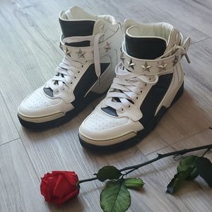 Givenchy Shoes size 40